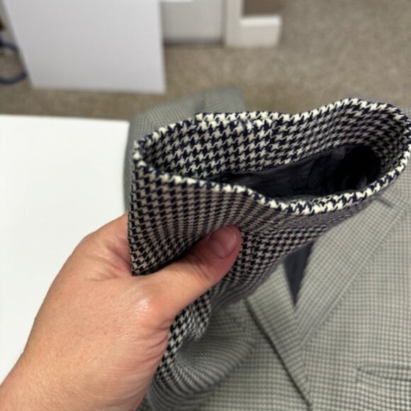 Vintage Valentino Miss V Made in Italy Checkered Wool Jacket - Picture 8 of 9